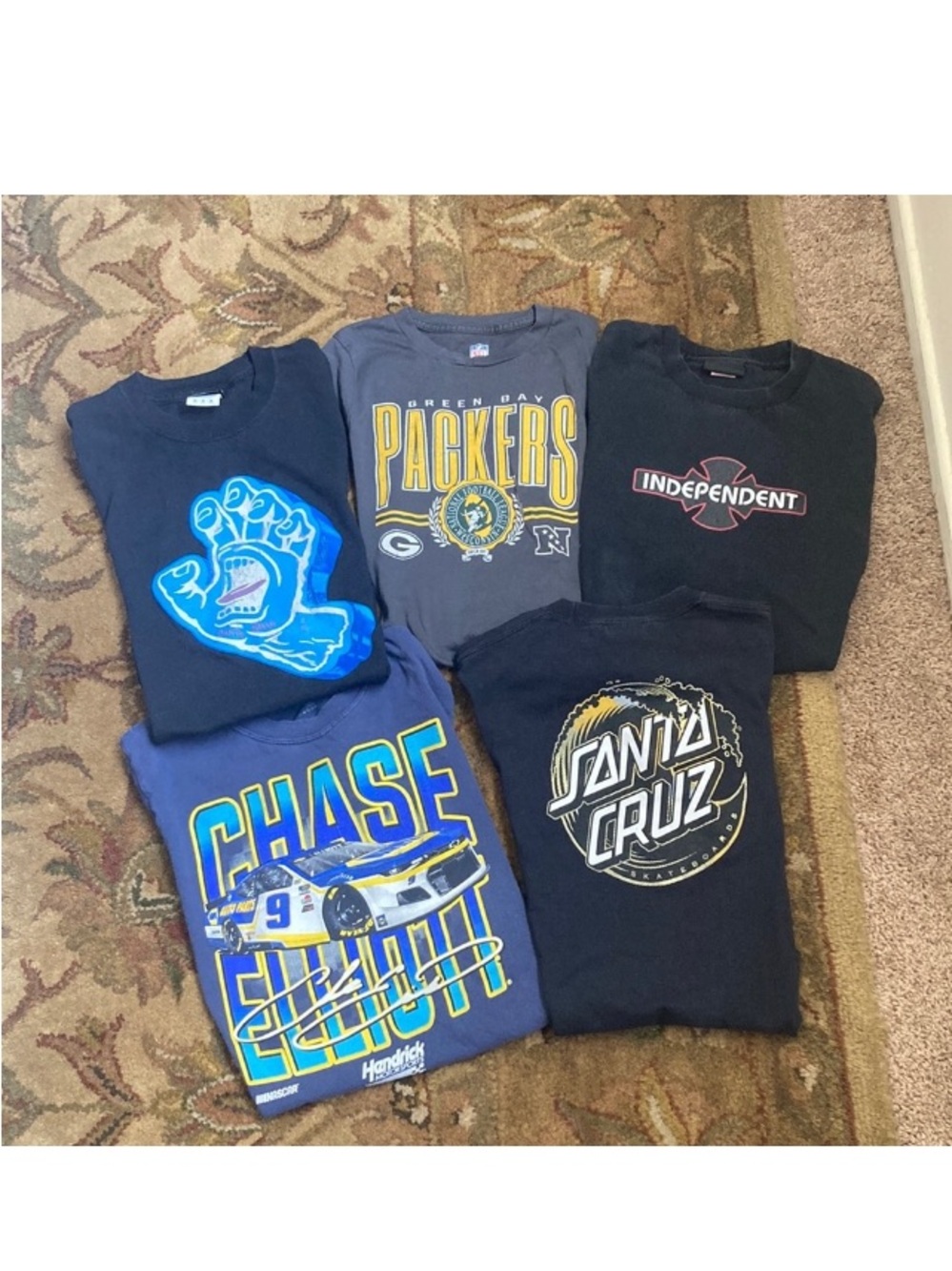 Bundle of 5 Boys Graphic T-Shirts.